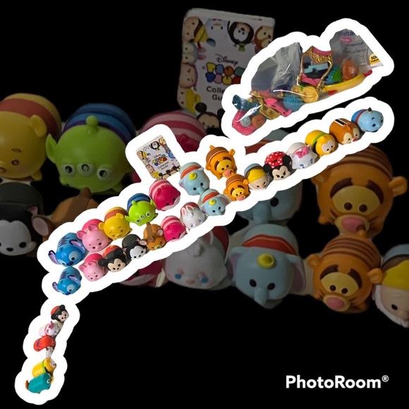 Disney Other - Disney Tsum Tsum 28 Figures + 14 accessories!